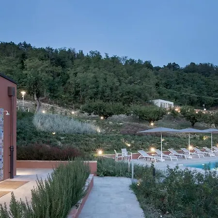 Villa Relais Corbaia 12&1, Emma Cesena
