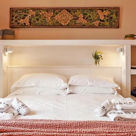 Relais Corbaia 12&1, Emma Villa